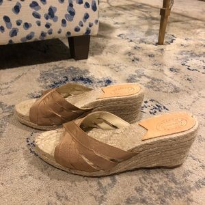 Wedge sandals